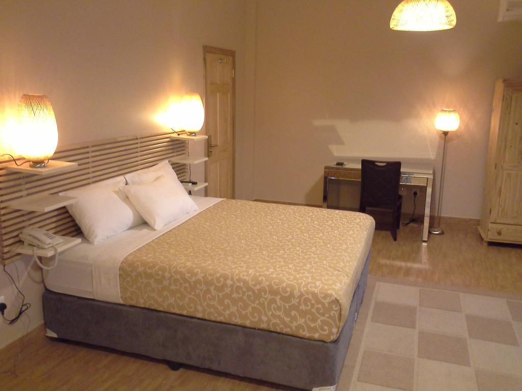 Tropical Enclave Hotel Accra Rom bilde