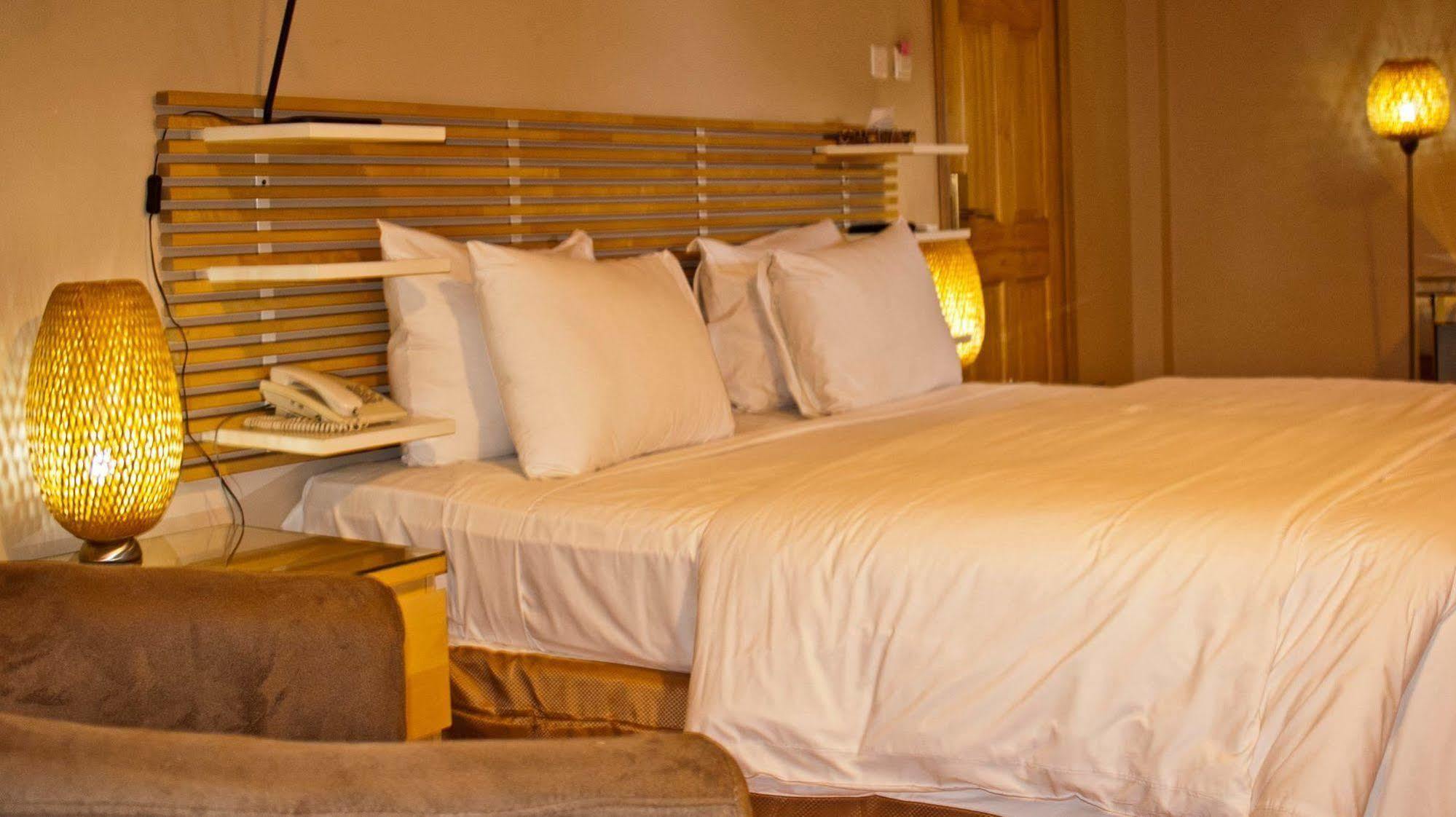 Tropical Enclave Hotel Accra Eksteriør bilde